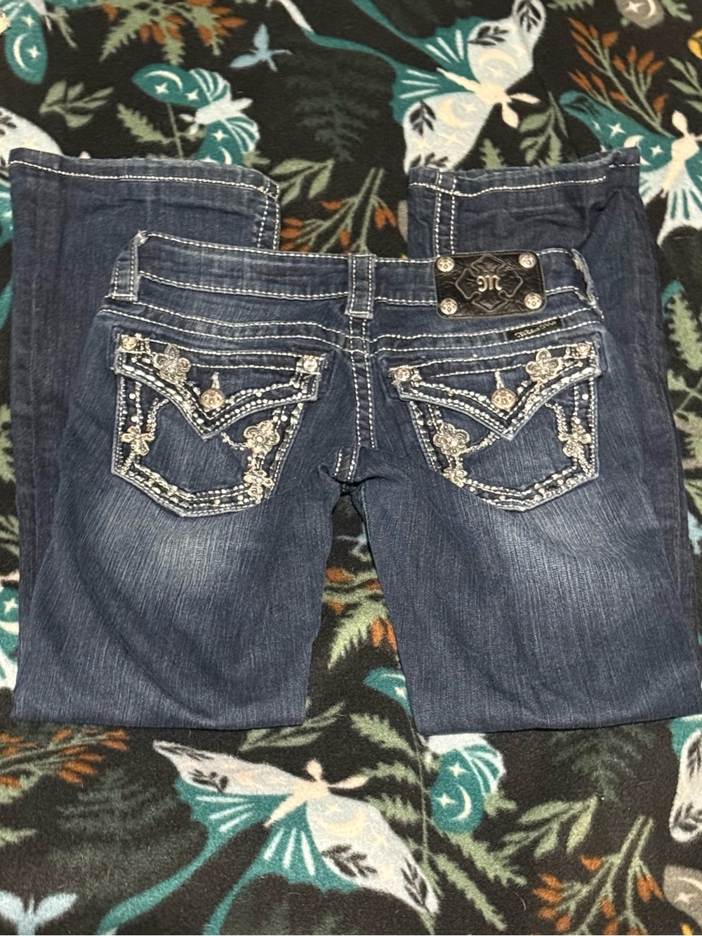 Miss Me Blue Embroidered Back Pocket Bootcut Jeans Size 26.